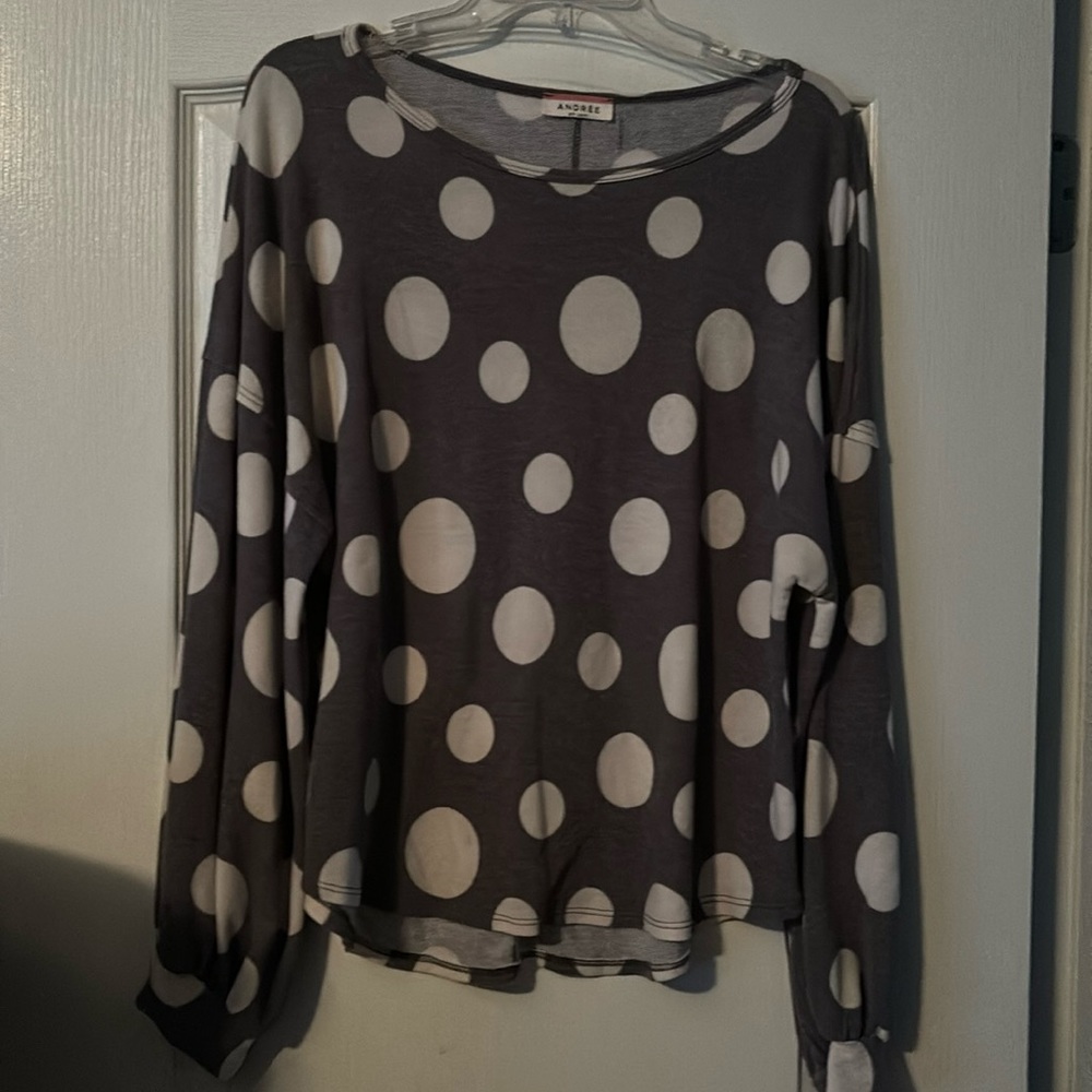 Gray polkadot blouse